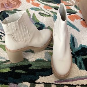 Dolce vita boots
